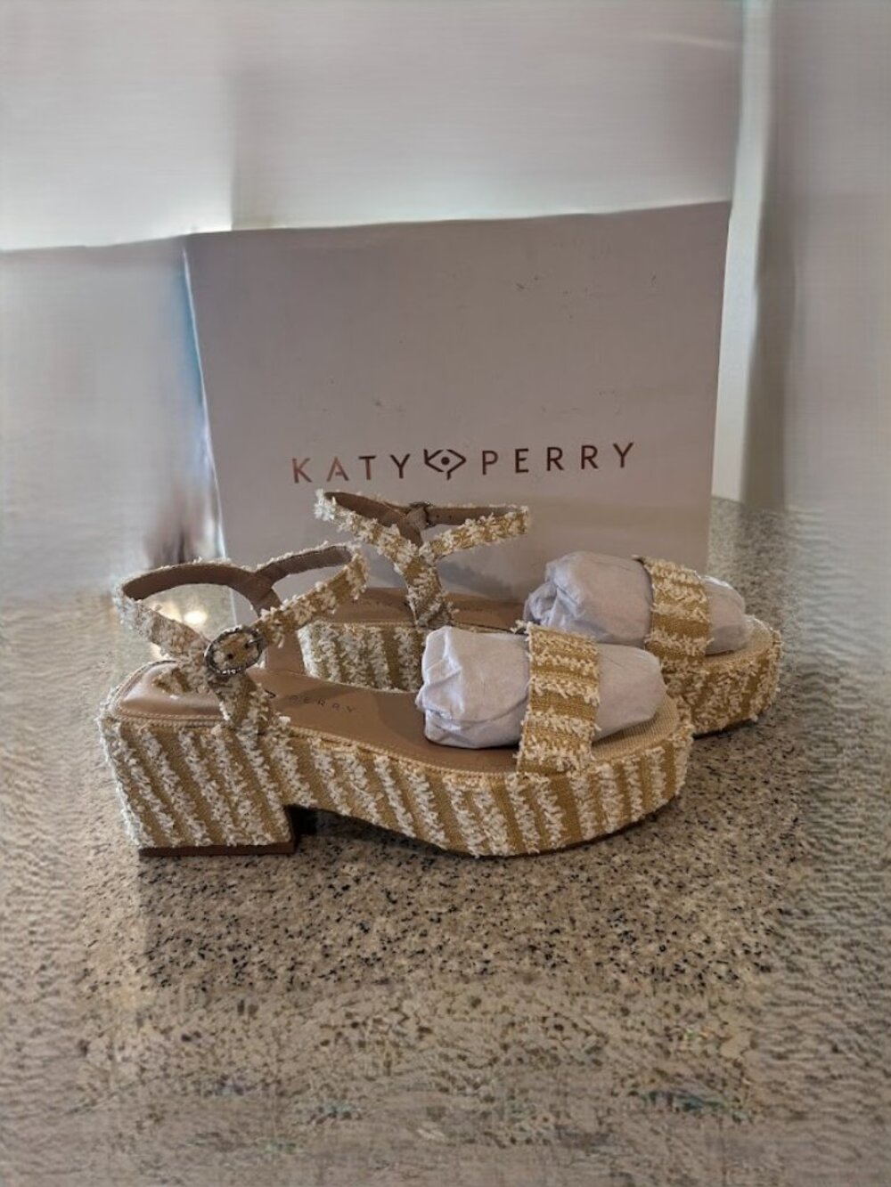 ✨ NIB Katy Perry The Geli Jelly Sandals - Women’s Size 10 ✨ - Picture 5 of 8